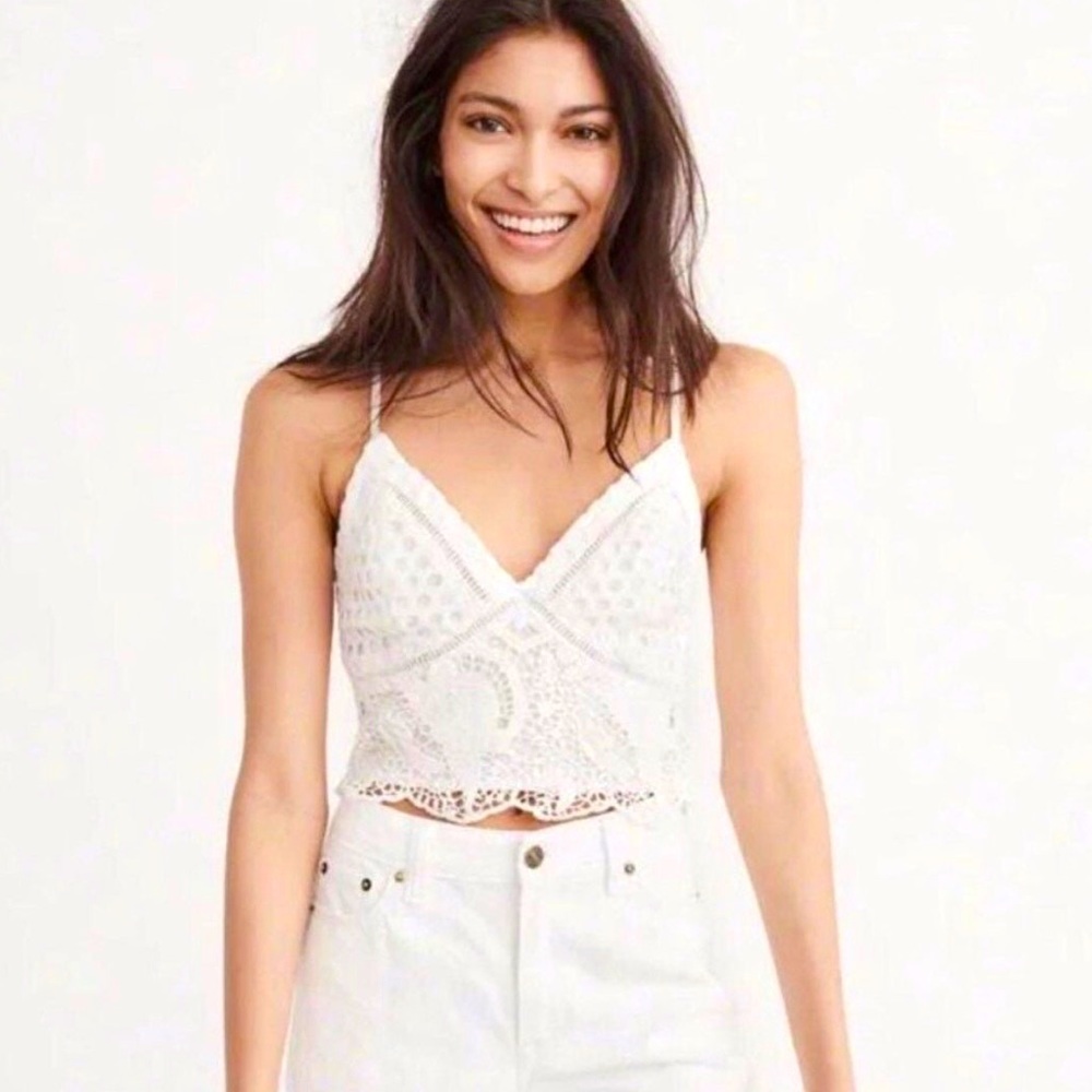 Abercrombie & Fitch white eyelet lace crochet top, size small